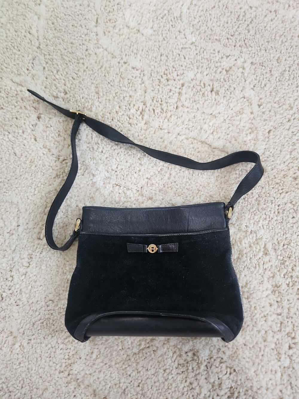 Vintage Etienne Aigner Black Suede Hobo Shoulder Bag Y2K Boho Purse Leather